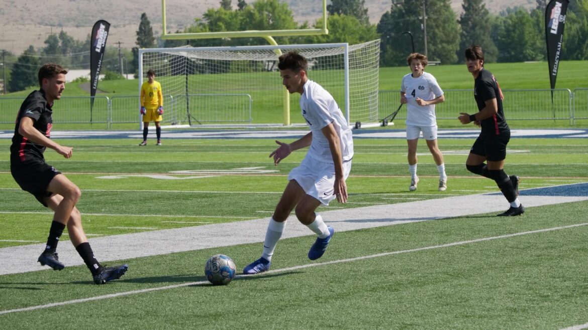 EOU Men’s Soccer Concludes First Game in Arizona with a Draw